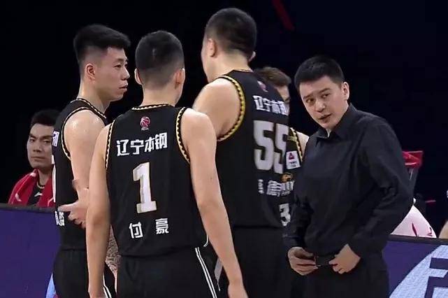 今晚深圳队和辽宁队那场直播，我到底该不该熬夜看？