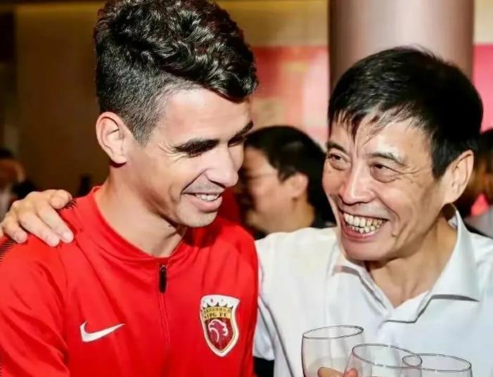 看中国vs泰国直播解析视频，我才发现足球还能这么玩
