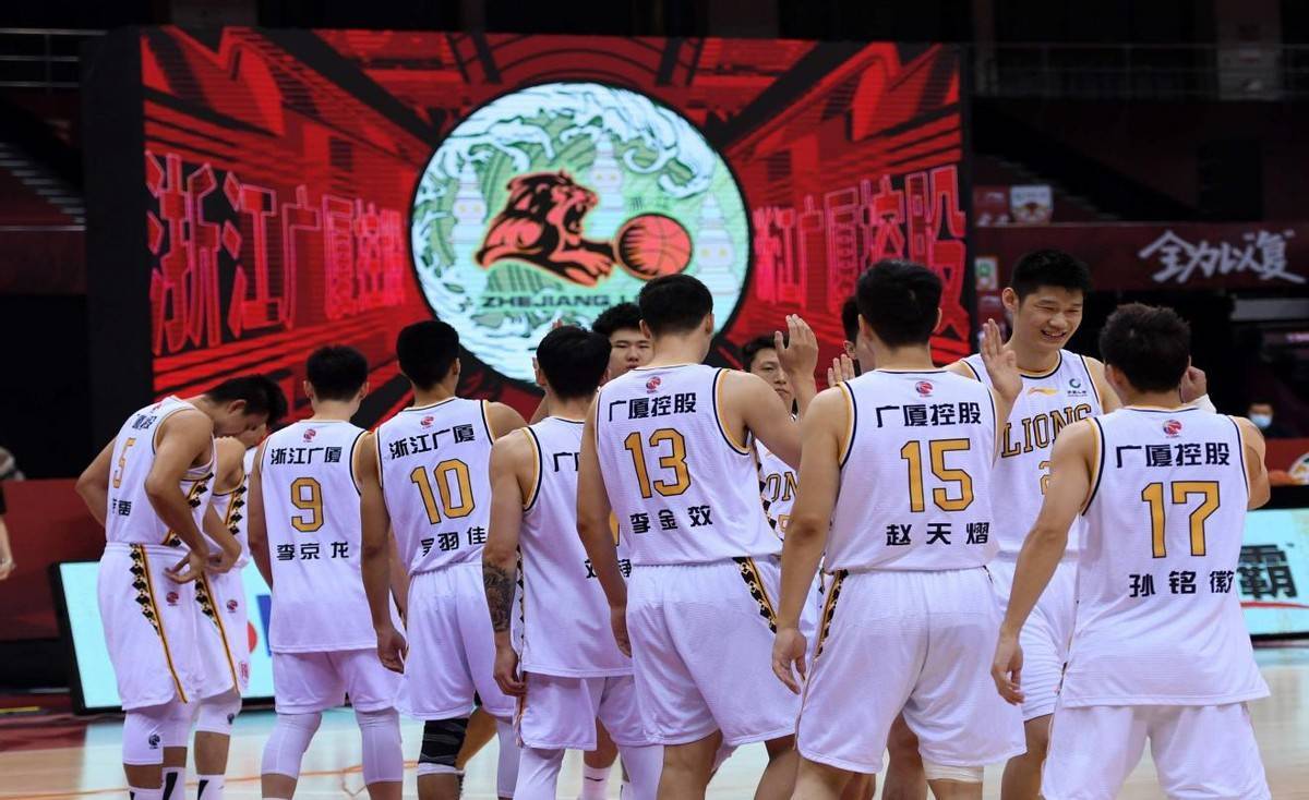 CBA广东VS北京视频直播，一场宿敌对决，咱们边看边聊